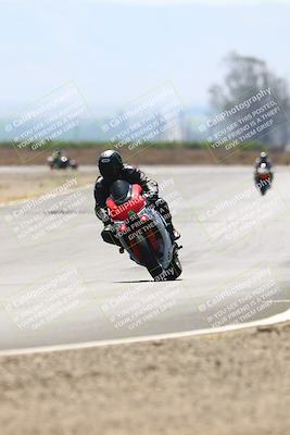 media/Jun-07-2025-TrackDaz (Sat) [[4413525952]]/C Group/240pm (Turn 9)/